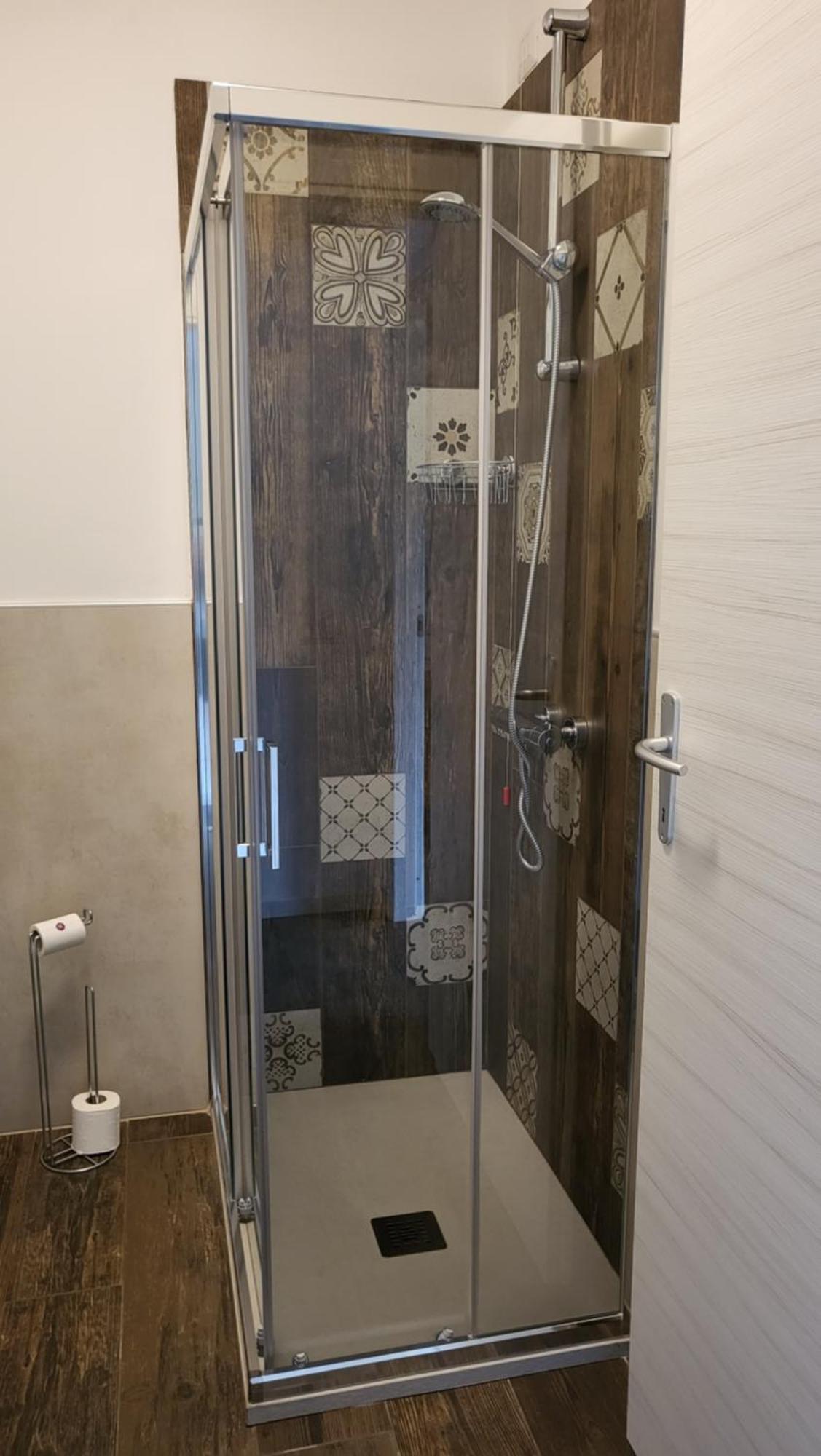 Alloggio Delizioso Domodossola Rooms מראה חיצוני תמונה