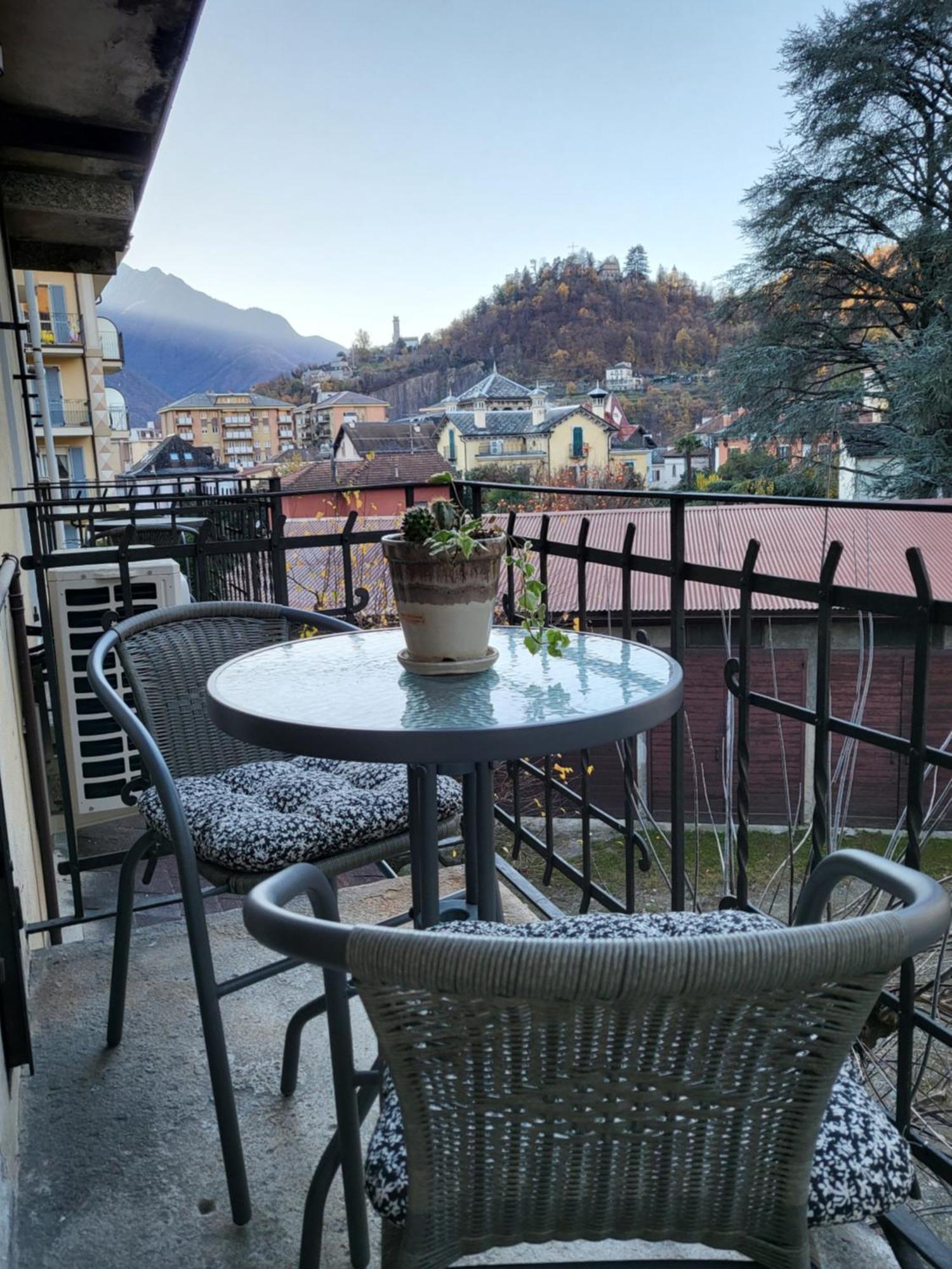 Alloggio Delizioso Domodossola Rooms מראה חיצוני תמונה